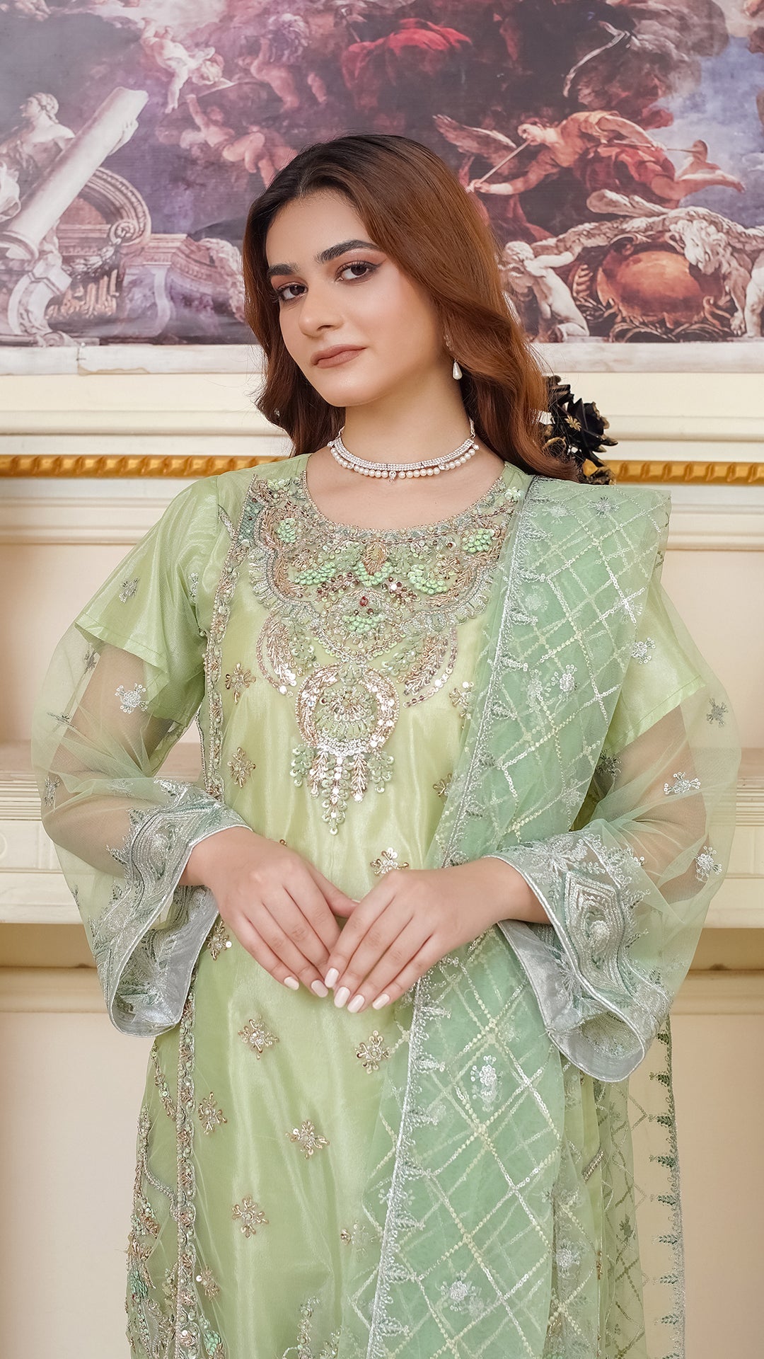 Crystal-Embellished Auraganza Outfit with 4-Sided Net Dupatta