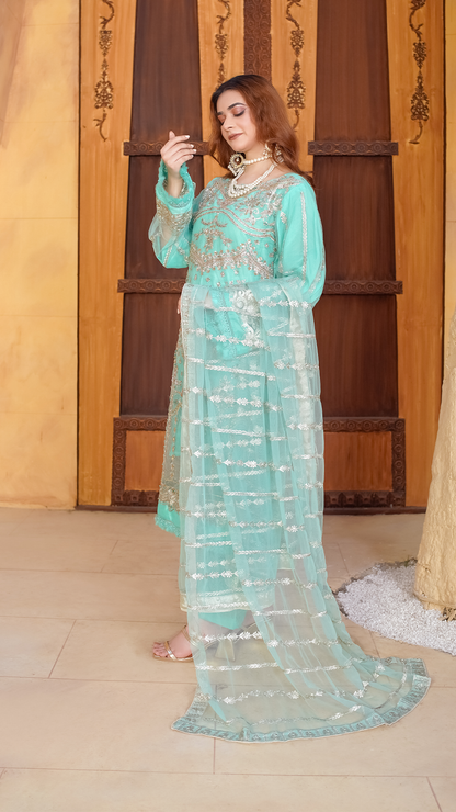 Crystal-Embellished Auraganza Outfit with 4-Sided Net Dupatta